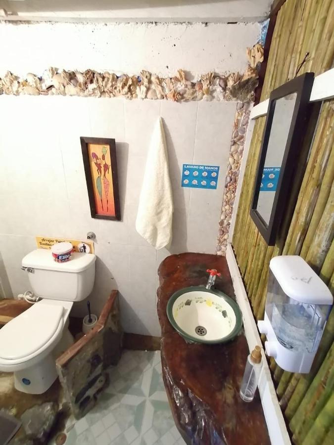 Hospedaje Pirata Express Capurganá エクステリア 写真
