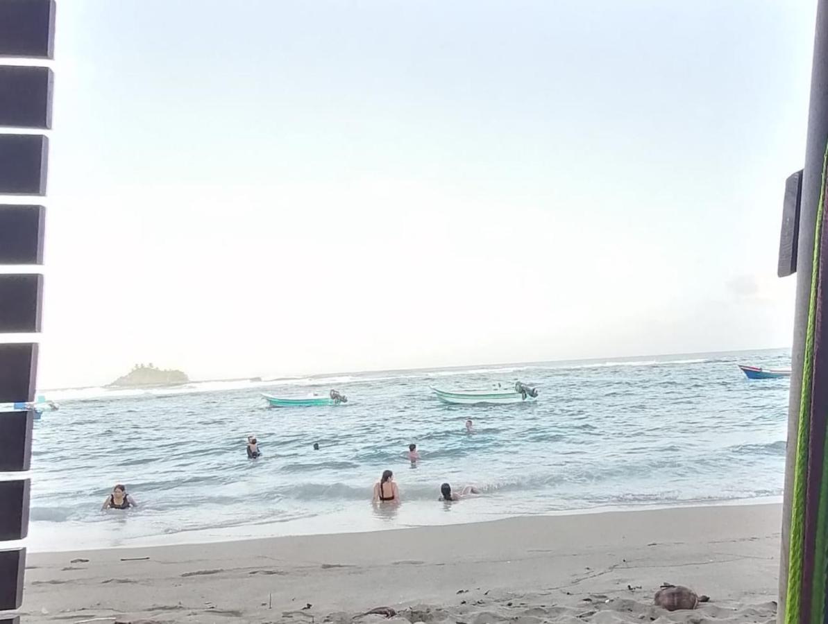 Hospedaje Pirata Express Capurganá エクステリア 写真