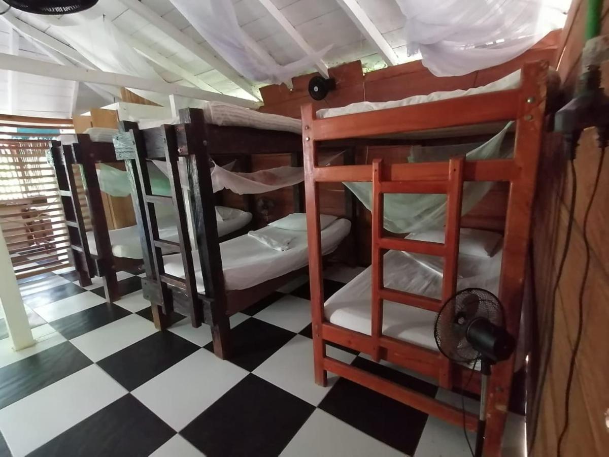Hospedaje Pirata Express Capurganá エクステリア 写真