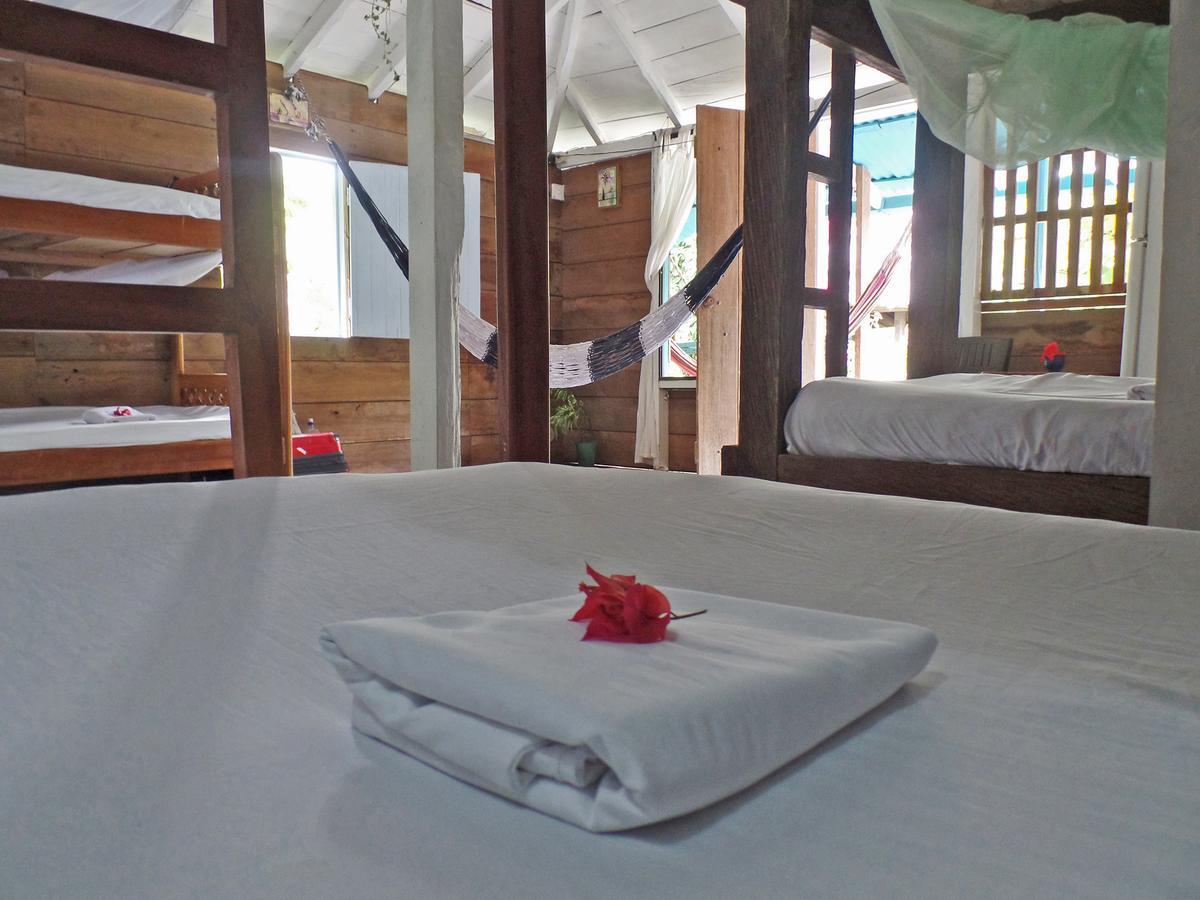 Hospedaje Pirata Express Capurganá エクステリア 写真