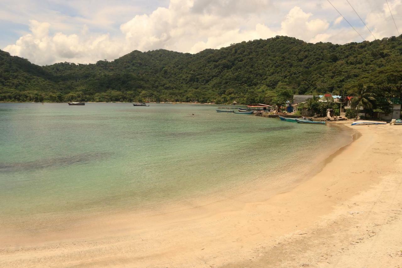 Hospedaje Pirata Express Capurganá エクステリア 写真